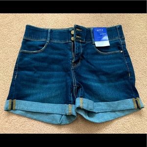 Apt. 9 Shorts NWT